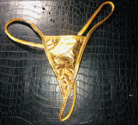 Getragener glänzender Ministring, gold
