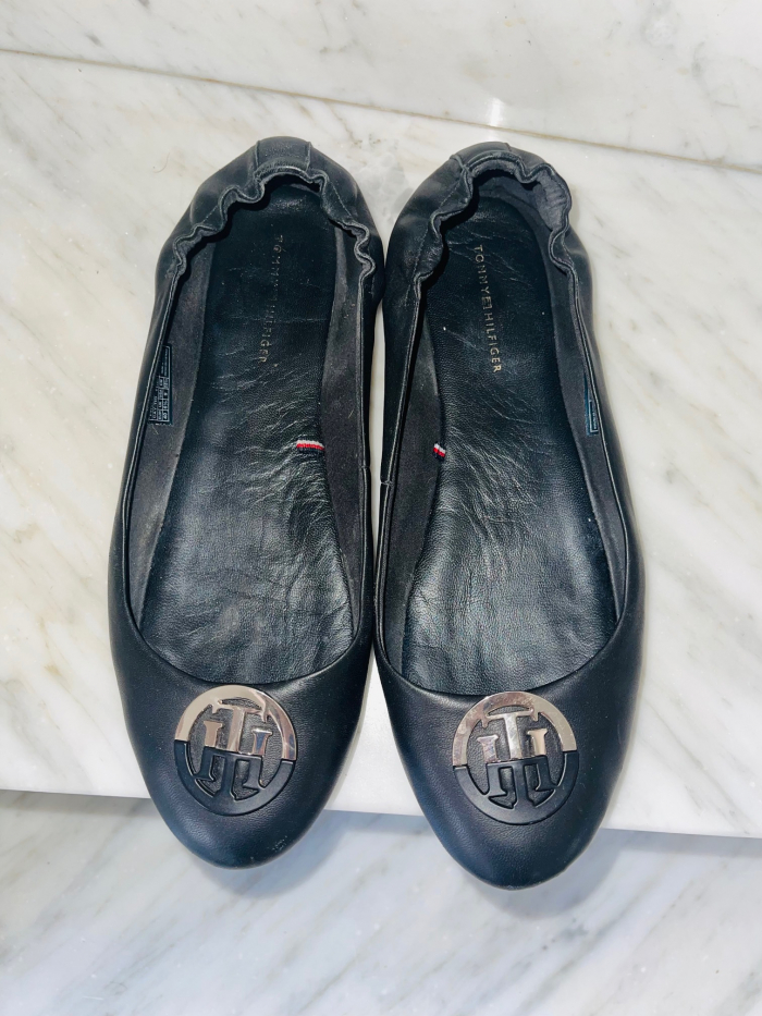 Tommy Hilfiger, getragene Luxus-Ballerinas